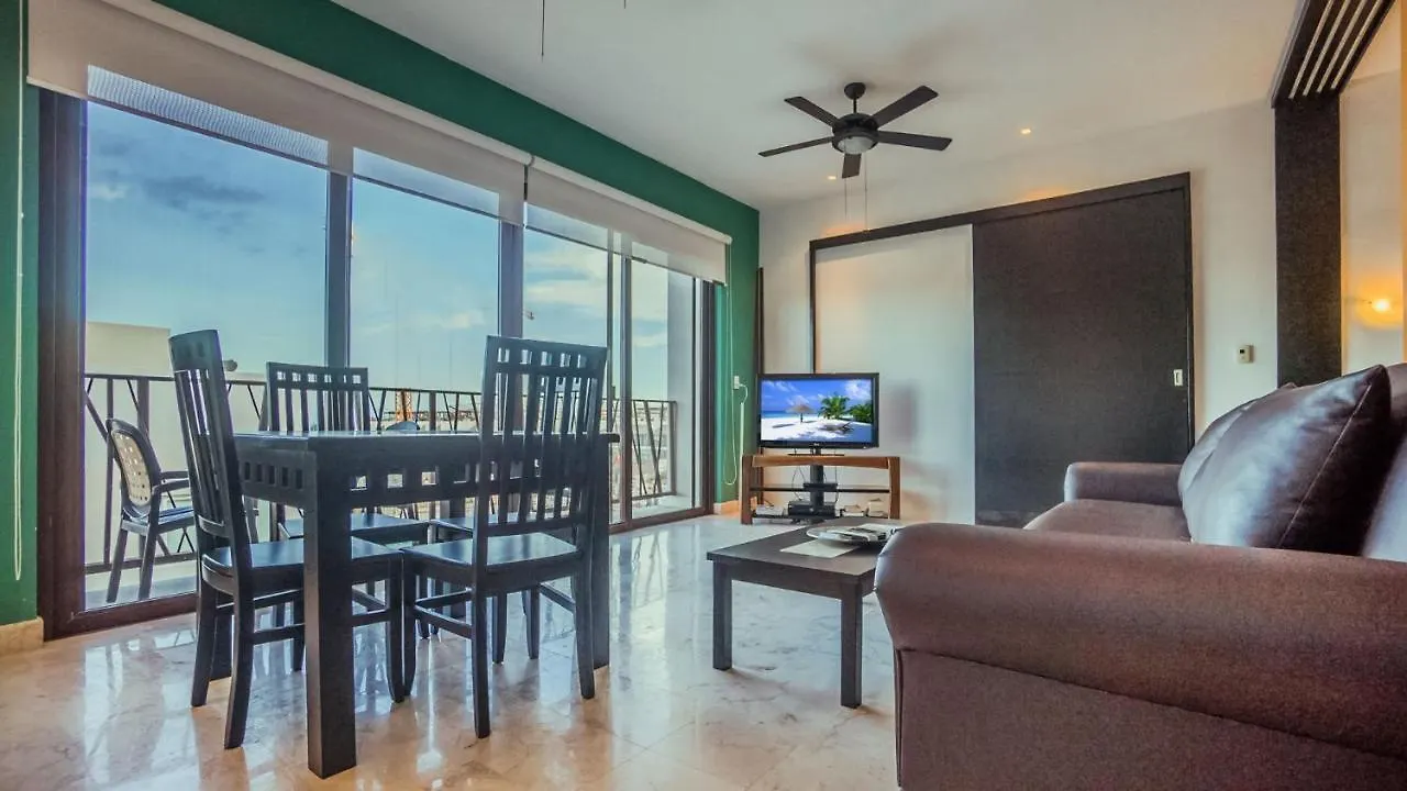 Las Brisas 402 Condo Playa del Carmen Mexico